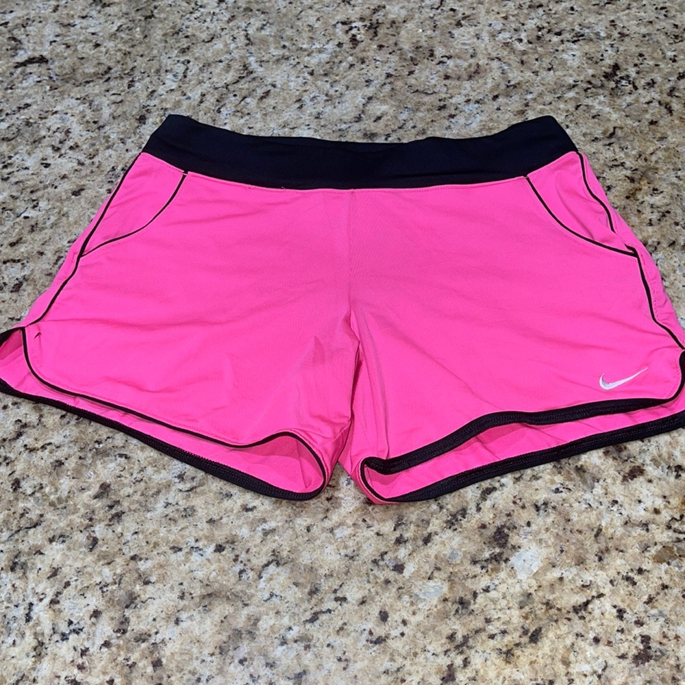 Nike shorts - Picture 1 of 13